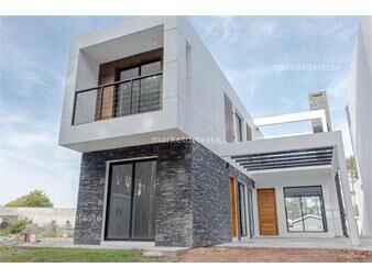 https://www.gallito.com.uy/casa-a-estrenar-en-parque-burnett-inmuebles-27595761