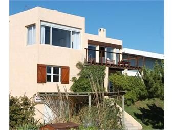 https://www.gallito.com.uy/casa-en-tio-tom-inmuebles-26945644