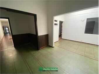 https://www.gallito.com.uy/apartamento-en-venta-la-comercial-inmuebles-27378938