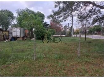 https://www.gallito.com.uy/se-vende-terreno-en-esquina-a-200mts-de-la-rambla-inmuebles-27307125
