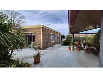 https://www.gallito.com.uy/venta-de-casa-en-solymar-sur-inmuebles-27602986