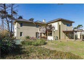 https://www.gallito.com.uy/casa-6-dormitorios-en-la-barra-ref-pbi12732-inmuebles-24236377