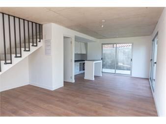 https://www.gallito.com.uy/venta-casa-2-dormitorios-shangrila-sur-inmuebles-27603316