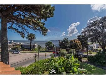 https://www.gallito.com.uy/venta-casa-4-dorm-mirador-y-piscina-punta-gorda-inmuebles-27603377