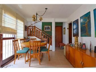 https://www.gallito.com.uy/venta-casa-3-dormitorios-en-el-pinar-barrio-jardin-inmuebles-27607004