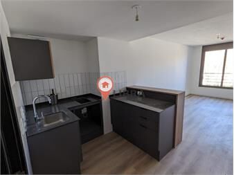 https://www.gallito.com.uy/alquiler-hermoso-apartamento-monoambiente-en-inmuebles-27607051