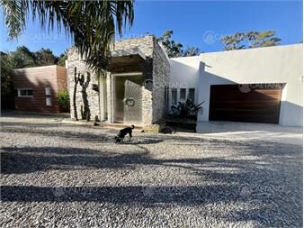 https://www.gallito.com.uy/venta-casa-maldonado-burnet-inmuebles-27458727