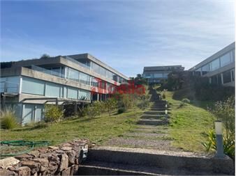 https://www.gallito.com.uy/venta-de-apartamento-edificio-sierra-ballena-inmuebles-27607150