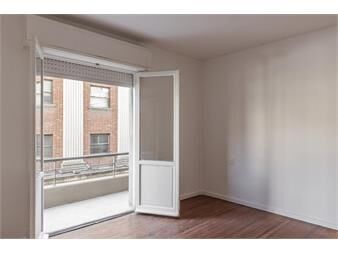 https://www.gallito.com.uy/venta-apartamento-2-dormitorios-con-balcon-y-patio-ciu-inmuebles-27277419
