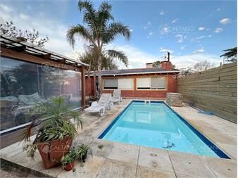 https://www.gallito.com.uy/venta-casa-4-dormitorios-playa-mansa-punta-del-inmuebles-27311740