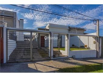 https://www.gallito.com.uy/hermosa-casa-reciclada-3-dorm-2-baños-parrillero-y-cocher-inmuebles-27401861