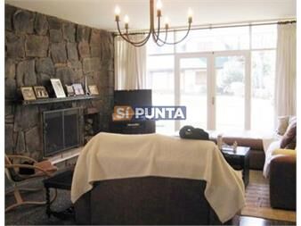 https://www.gallito.com.uy/casa-en-alquiler-playa-mansa-inmuebles-27607756