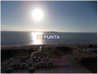 https://www.gallito.com.uy/apartamento-en-playa-mansa-inmuebles-27607791