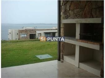 https://www.gallito.com.uy/apartamento-en-punta-ballena-punta-ballena-inmuebles-27607797