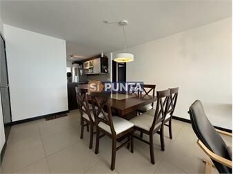 https://www.gallito.com.uy/edificio-en-playa-mansa-con-servicios-inmuebles-27607989