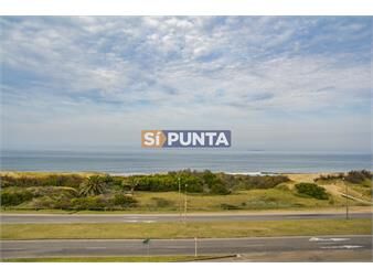 https://www.gallito.com.uy/departamento-frente-a-playa-brava-en-venta-3-inmuebles-27608063