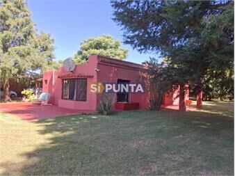 https://www.gallito.com.uy/hermosa-chacra-a-25-kilometros-de-punta-del-este-inmuebles-27608102