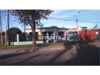 https://www.gallito.com.uy/venta-de-casa-en-san-carlos-inmuebles-27608115