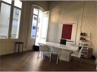 https://www.gallito.com.uy/muebles-amplia-oficina-a-la-calle-y-pasos-de-plaza-matriz-inmuebles-27608148