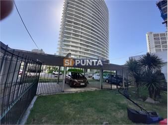 https://www.gallito.com.uy/apartamento-en-playa-mansa-inmuebles-27608187