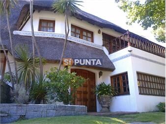 https://www.gallito.com.uy/casa-en-venta-zona-playa-mansa-ref-6011-inmuebles-27608305