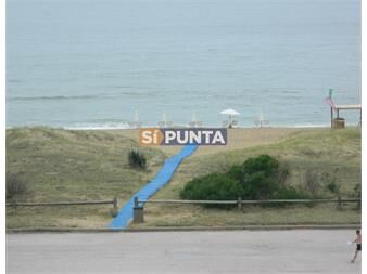 https://www.gallito.com.uy/apartamento-en-venta-brava-inmuebles-27608544