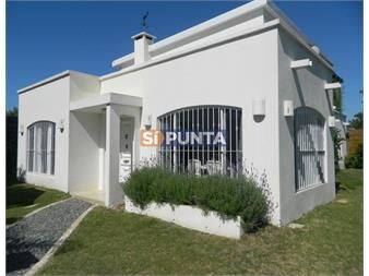 https://www.gallito.com.uy/casa-en-el-tesoro-inmuebles-27608570