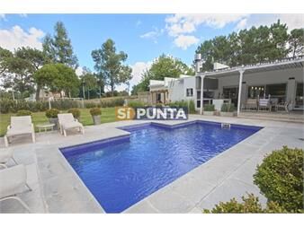 https://www.gallito.com.uy/casa-con-piscina-climatizada-en-alquiler-pinares-inmuebles-27608614