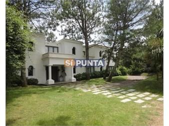 https://www.gallito.com.uy/casa-de-cinco-dormitorios-en-suite-punta-del-inmuebles-27608785
