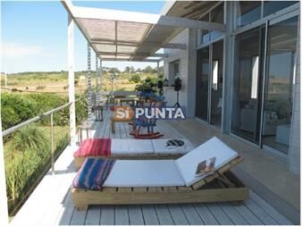 https://www.gallito.com.uy/a-metros-del-mar-inmuebles-27608821