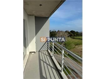 https://www.gallito.com.uy/apartamento-de-dos-dormitorios-en-edificio-la-inmuebles-27608839