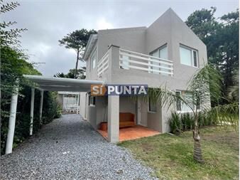 https://www.gallito.com.uy/casa-en-venta-reciclada-a-estilo-moderno-con-en-inmuebles-27608862