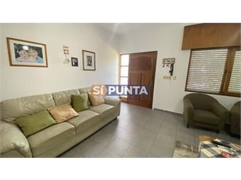 https://www.gallito.com.uy/quieres-estar-a-pasos-de-zona-comercial-inmuebles-27608985