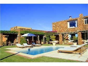 https://www.gallito.com.uy/casa-en-manantiales-alquiler-8-suites-piscina-inmuebles-27609023