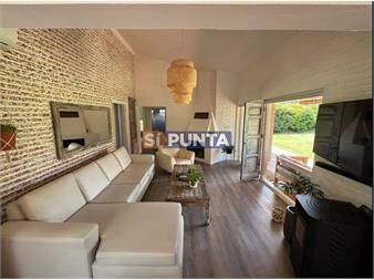 https://www.gallito.com.uy/casa-de-dos-dormitorios-en-alquiler-de-temporada-solanas-inmuebles-27609196