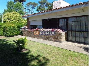 https://www.gallito.com.uy/casa-en-venta-punta-del-este-4-dormitorios-inmuebles-27609249