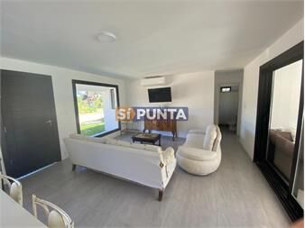 https://www.gallito.com.uy/casa-en-maldonado-burnett-inmuebles-27609371