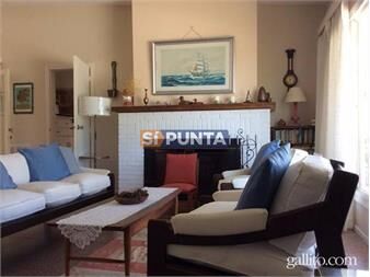 https://www.gallito.com.uy/chalet-en-alquiler-de-temporada-en-barrio-pinares-inmuebles-27609580