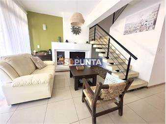 https://www.gallito.com.uy/alquiler-apartamento-de-3-dormitorios-en-inmuebles-27609589