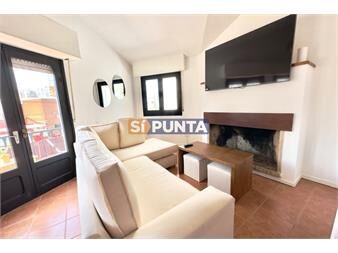 https://www.gallito.com.uy/casa-de-4-dormitorios-en-alquiler-punta-del-este-inmuebles-27609638