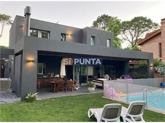 https://www.gallito.com.uy/casa-en-alquiler-anual-e-invernal-zona-mansa-inmuebles-27609695