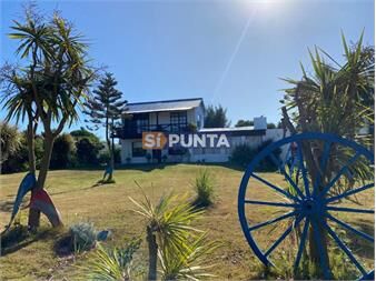https://www.gallito.com.uy/casa-de-cuatro-dormitorios-en-manantiales-inmuebles-27609721