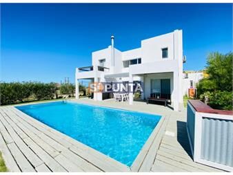https://www.gallito.com.uy/casa-en-la-barra-de-5-dormitorios-en-alquiler-de-inmuebles-27609736