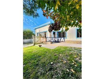 https://www.gallito.com.uy/venta-de-hermosa-y-solida-casa-en-la-fortuna-inmuebles-27609873