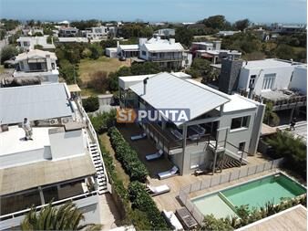 https://www.gallito.com.uy/casa-en-venta-en-jose-ignacio-a-pocos-metros-del-inmuebles-27609886
