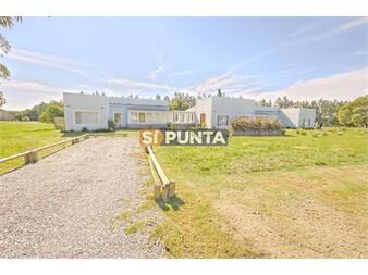 https://www.gallito.com.uy/chacra-en-la-barra-con-6-dormitorios-en-venta-inmuebles-27610200