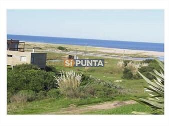https://www.gallito.com.uy/casa-en-alquiler-anual-inmuebles-27610208