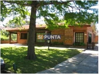 https://www.gallito.com.uy/casa-en-alquiler-playa-mansa-inmuebles-27610240