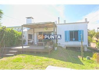https://www.gallito.com.uy/casa-de-2-dormitorios-en-venta-el-chorro-inmuebles-27610425