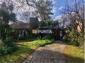 https://www.gallito.com.uy/casa-en-maldonado-inmuebles-27610494